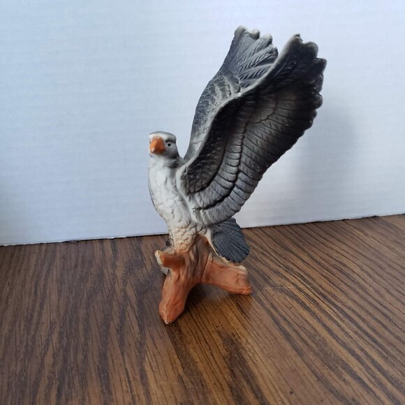 Ceramic Grey Eagle With Up Spread Wings on Log - Picture 1 of 5